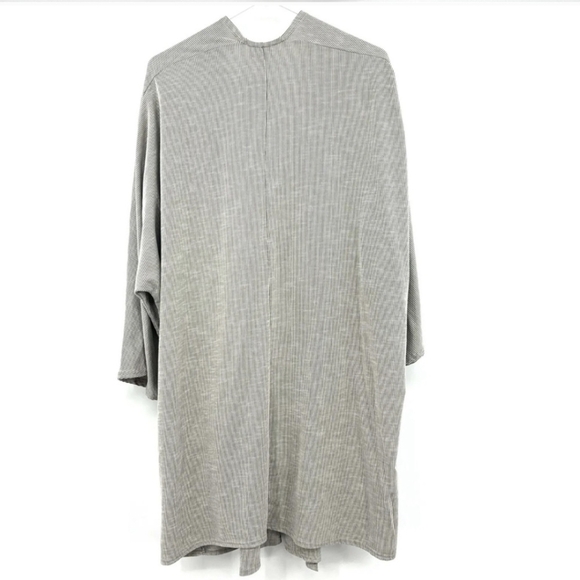 2/$80! DONNI Ribbed Grey and White Striped Open Sweater - Picture 3 of 13